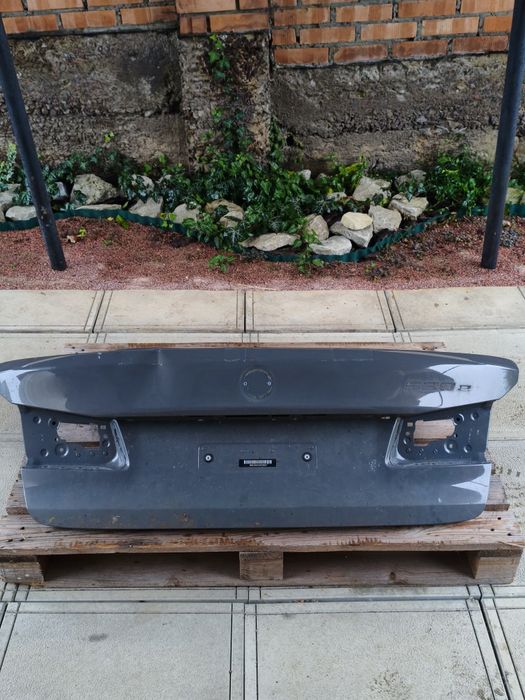 Кришка багажника BMW 5 серії