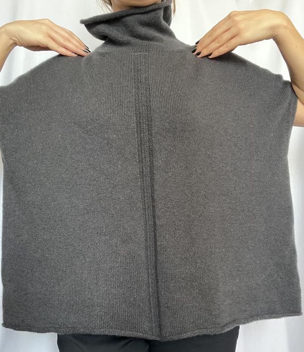 Peserico кашеміровий топ