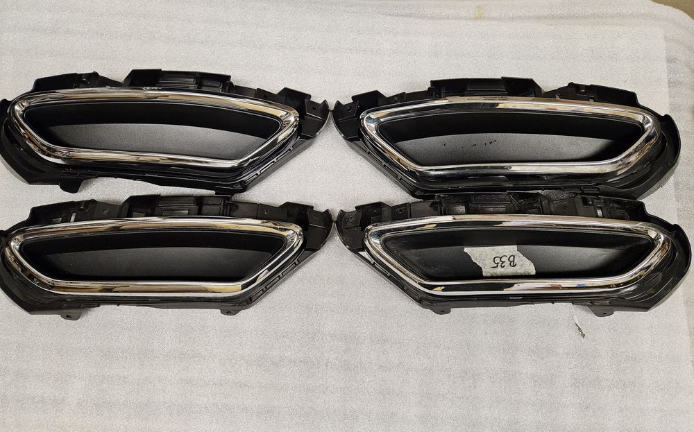 Накладки спойлера заднього бамперу VW Passat B8, імітація вихлопу