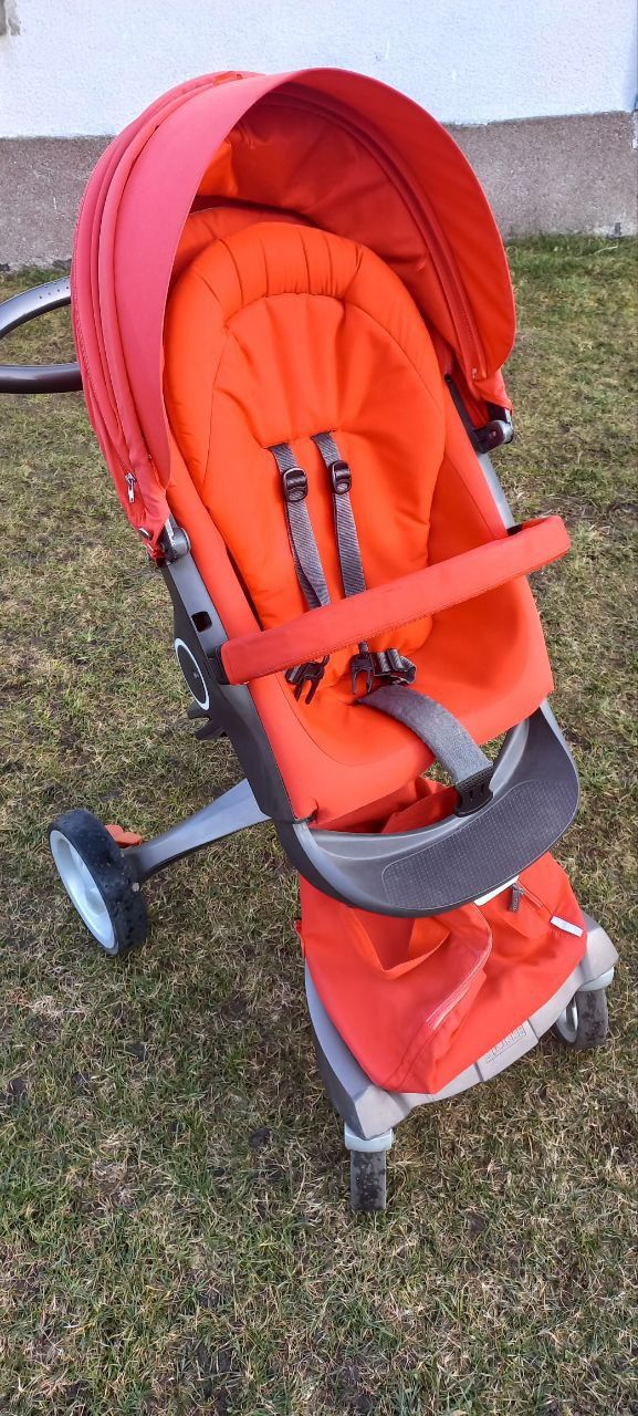 Продається  Коляска Stokke