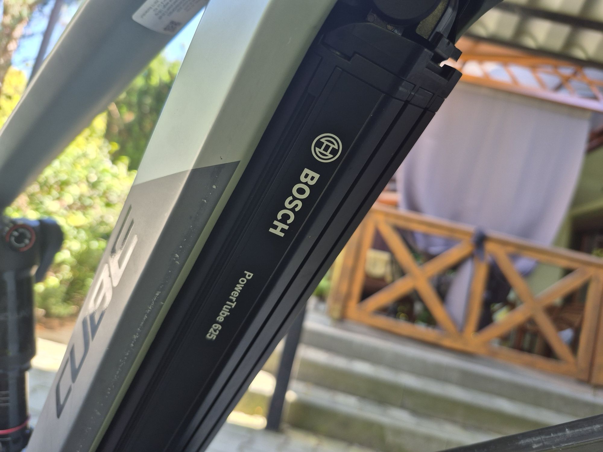 Rower elektryczny Cube stereo pro 120