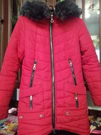 Зимова курточка 44 розмір
