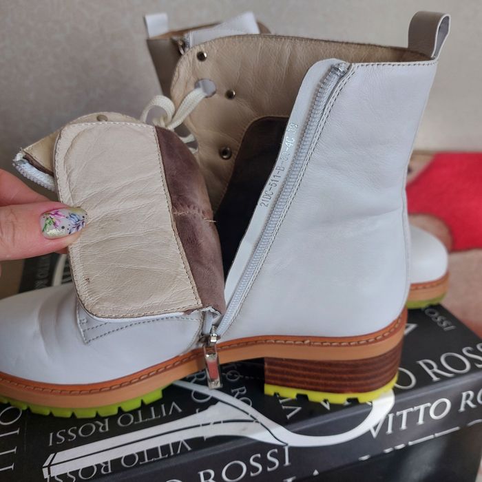 Демисезонные женские ботинки Vitto Rossi,р.39