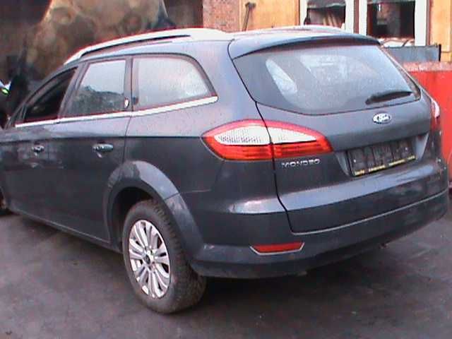 Ford Mondeo Mk4 kombi Tylko lampa alufelgi ćwiartka  Kod lakieru X6