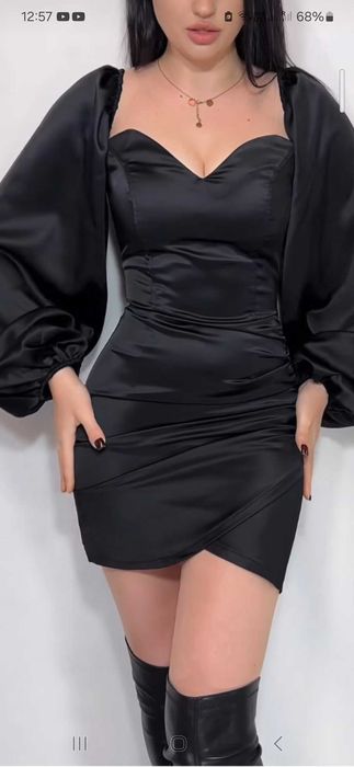 38/Krótka, wieczorowa sukienka w stylu boho z satyny