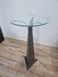 Stolik pomocniczy – szklany blat Ø45 cm, wysokość 80 cm, metal
