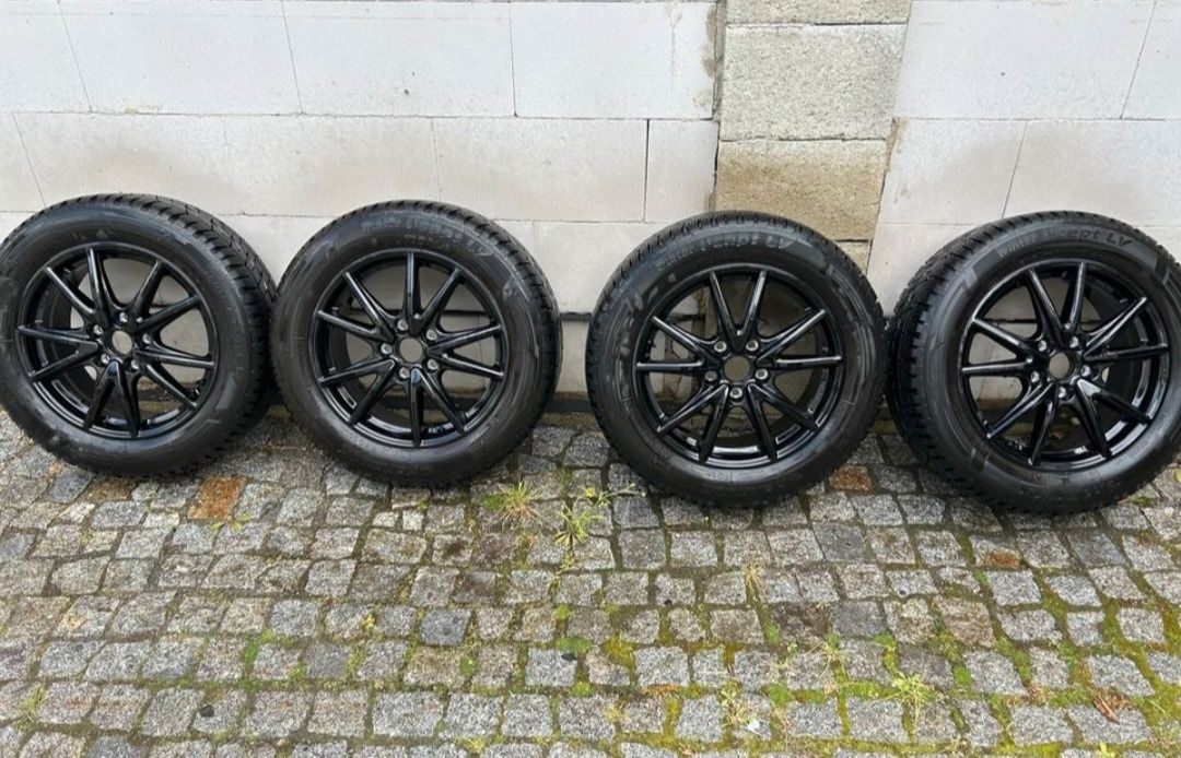 Felgi aluminiowe 17" z oponami do Vw Bus T7  Stan idealny!!!
