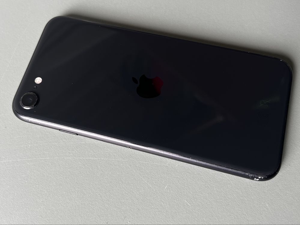 Apple iPhone SE 2020 64Gb