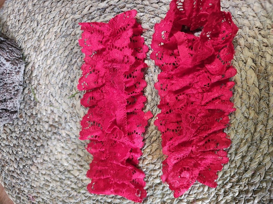 Podwiązka koronkowa czerwona studniówka