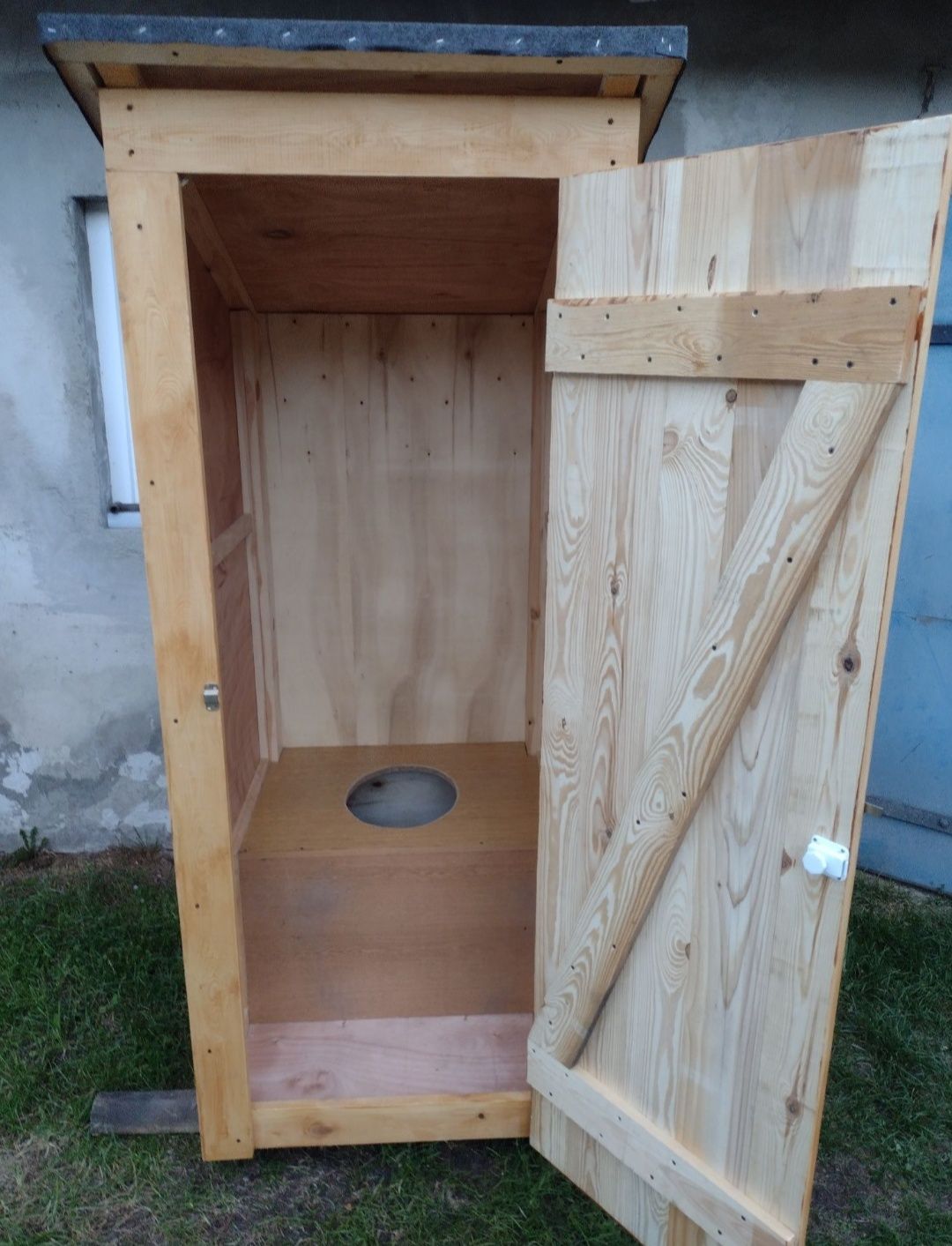 toaleta drewniana WC