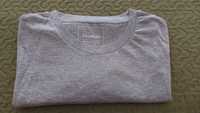 T-shirt com algum uso marca Pull & Bear