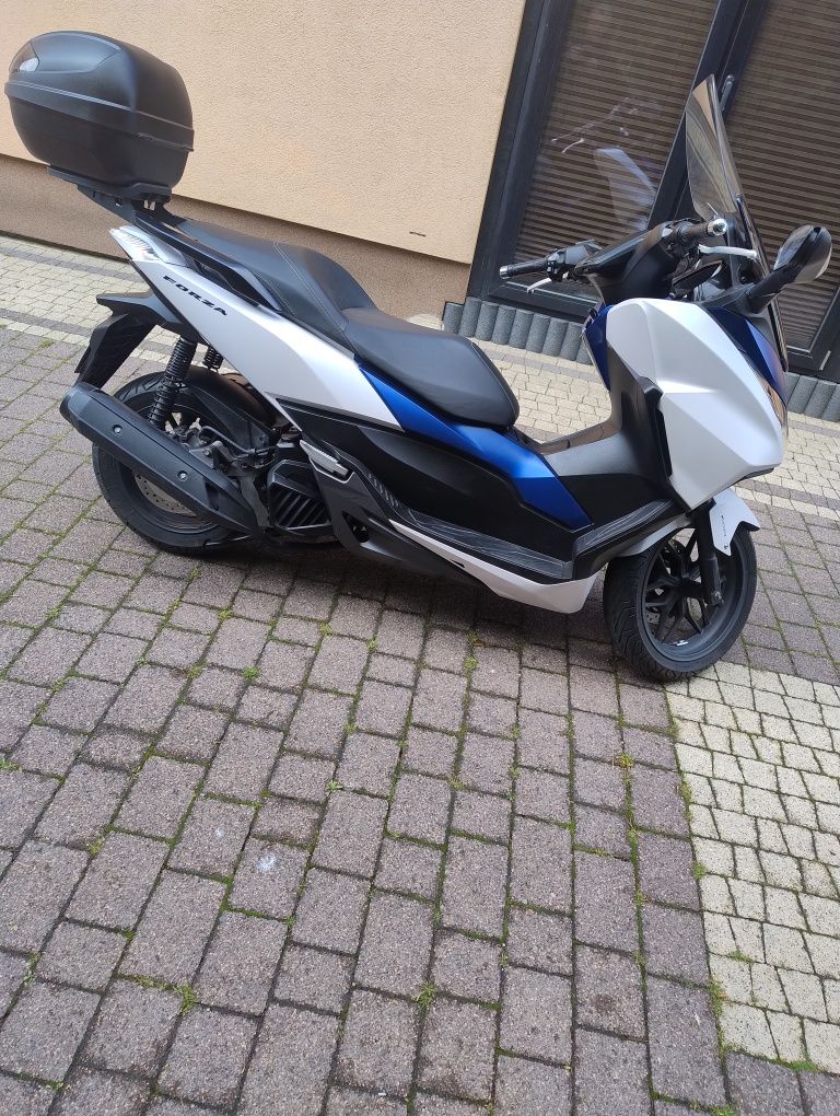 Skuter Honda Forza zarejestrowana ładna