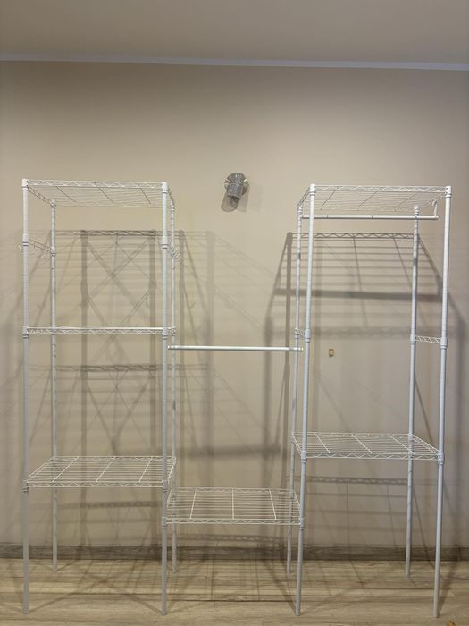 Otwarta szafa , garderoba, regał