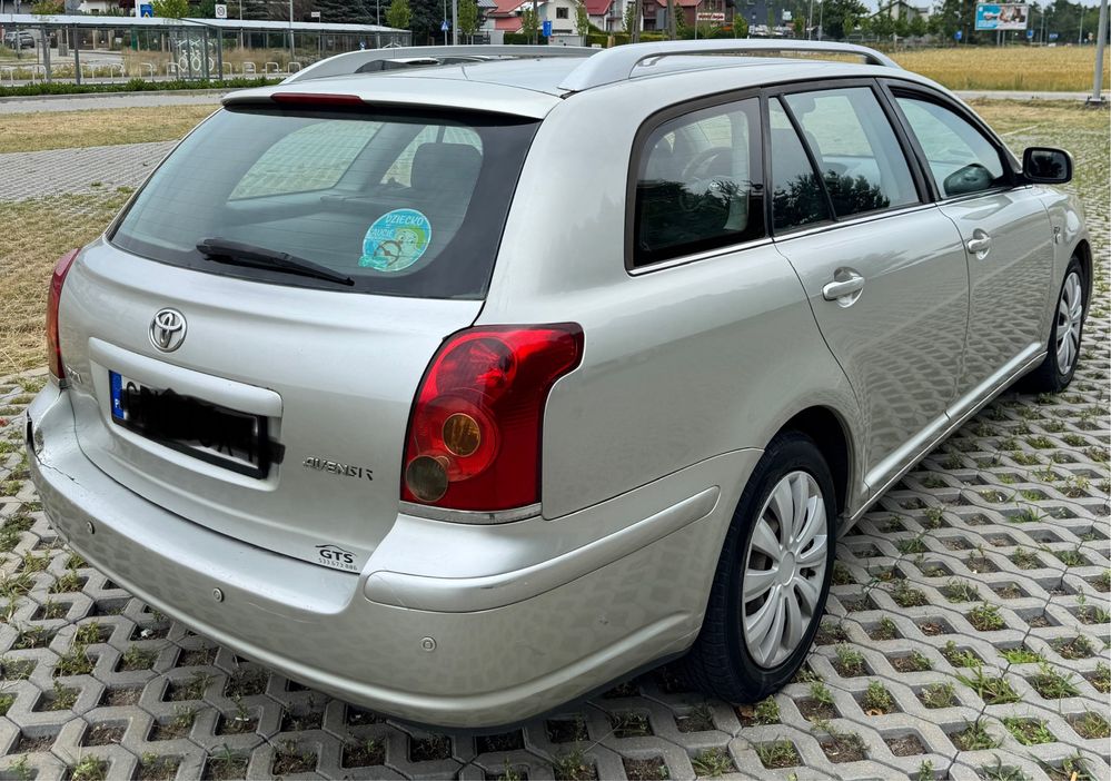 Toyota avensis 2.0d d4d