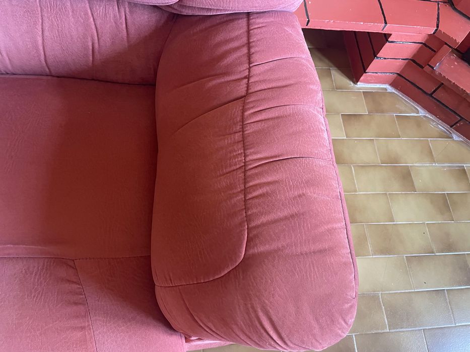 Sofá 3 lugares em bom estado