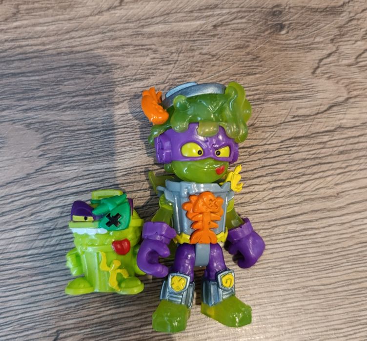 Figurka SuperThings Superbot Trasher Power Arms Zings Kaboom City