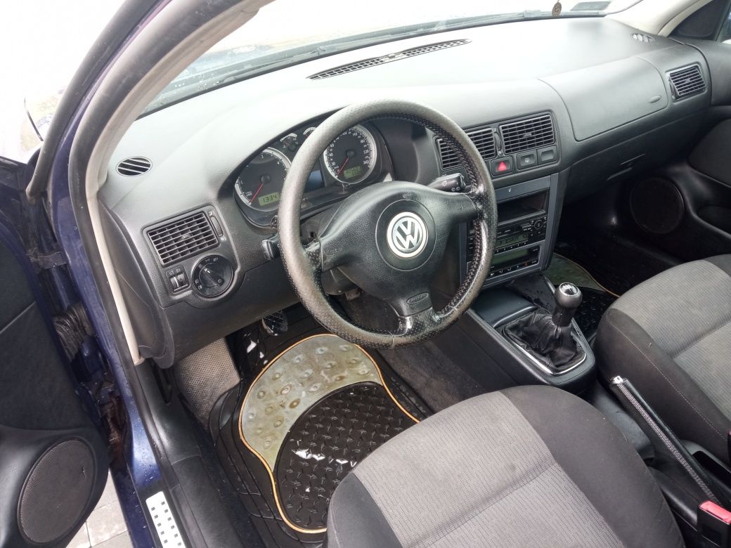 VW Golf 1.9 TDI kombi