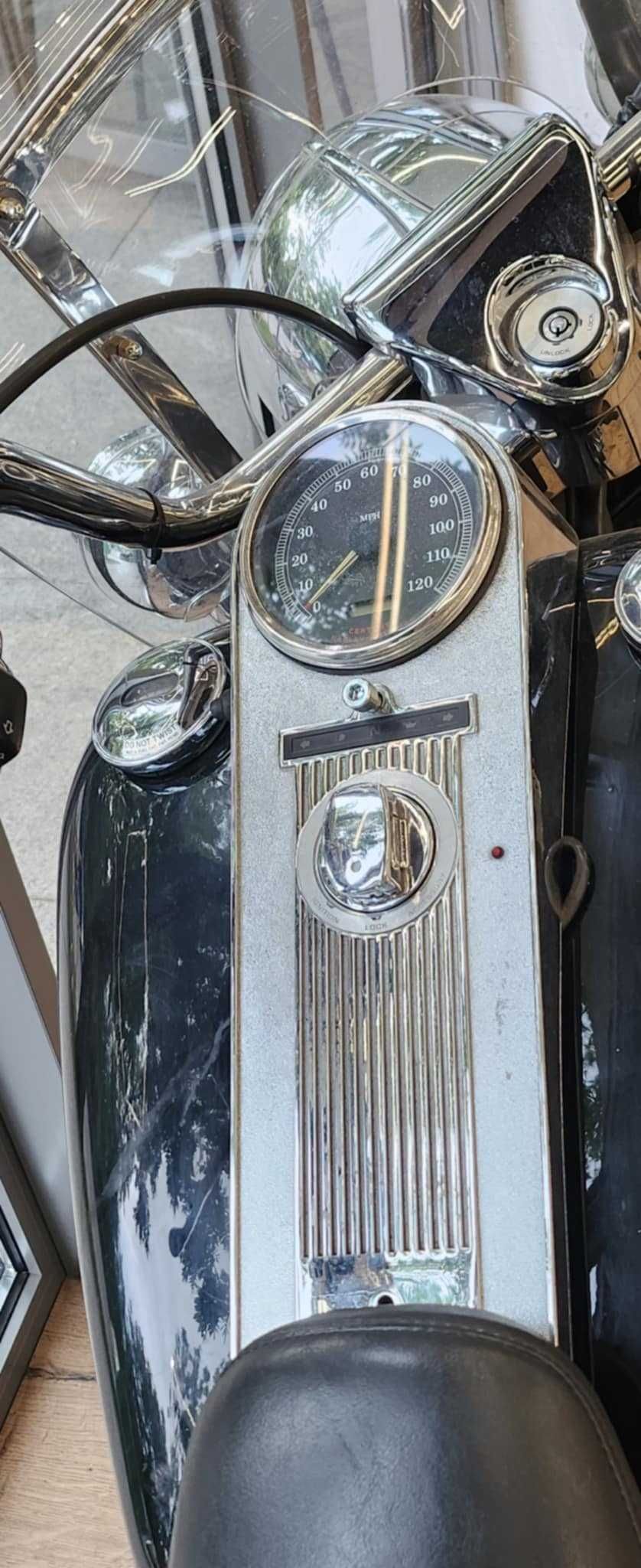 Harley Davidson Road King do złożenia, wszystko w pakiecie