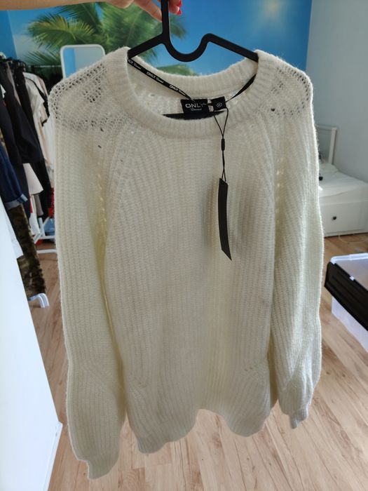Biały ciepły sweter gruby xl L