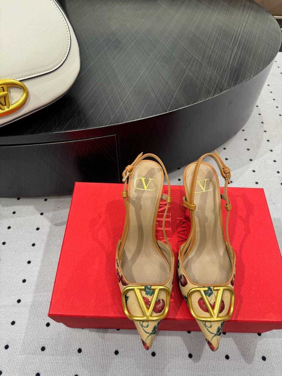 Szpilki Valentino Hit 2025 Cherry! Premium, pudełko+woreczek 36-41