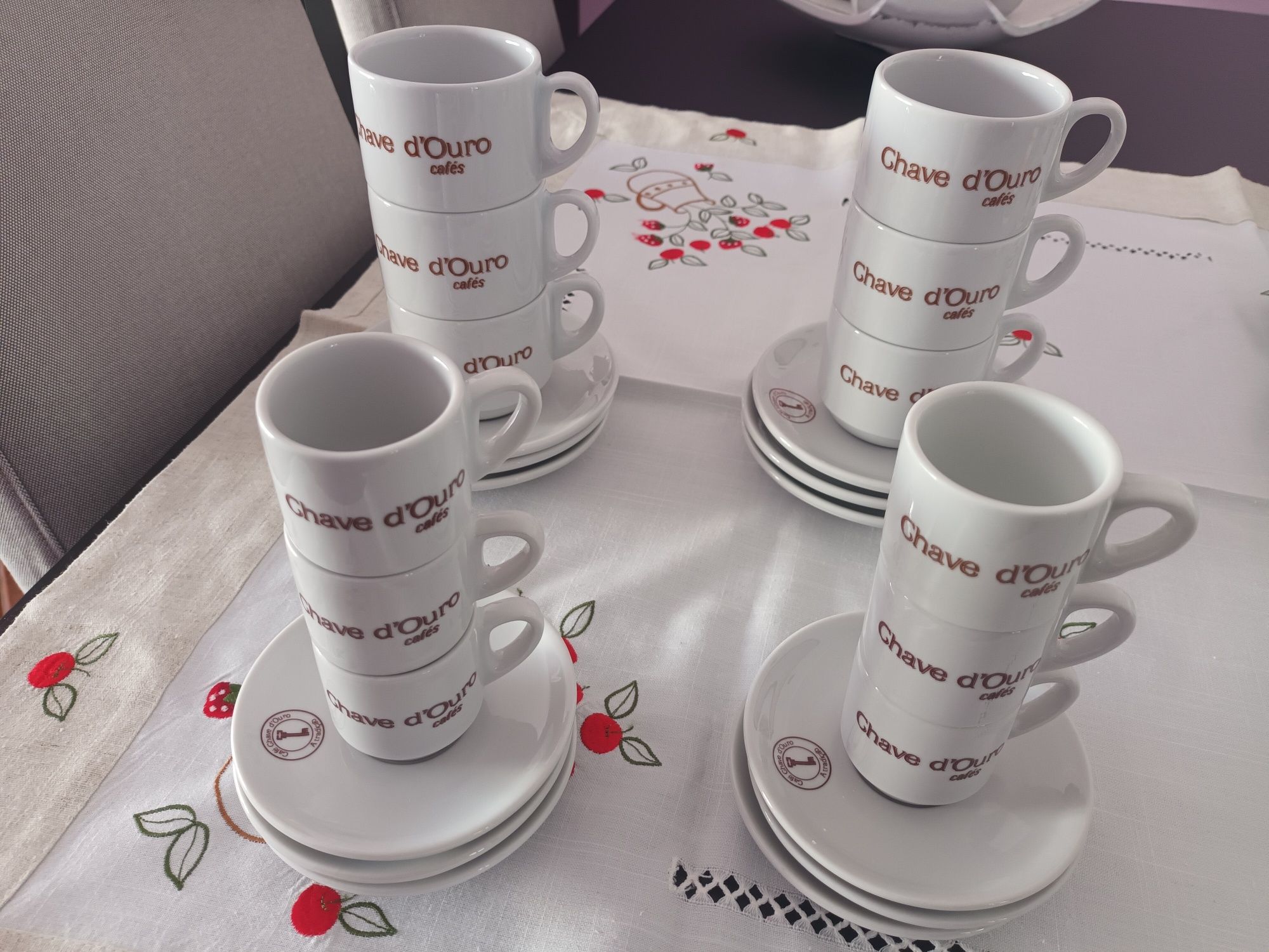 Chávenas de café ( Chave d'Ouro )
