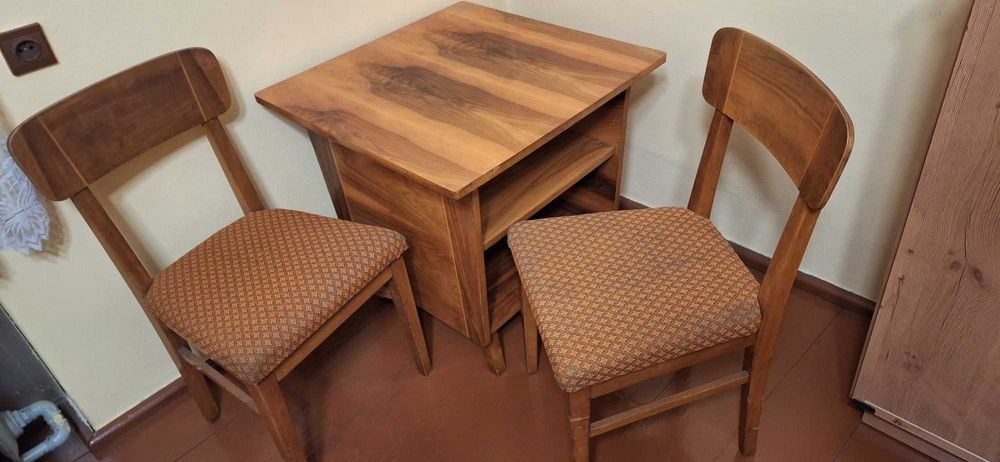6 Krzeseł + Stolik RTV bilea