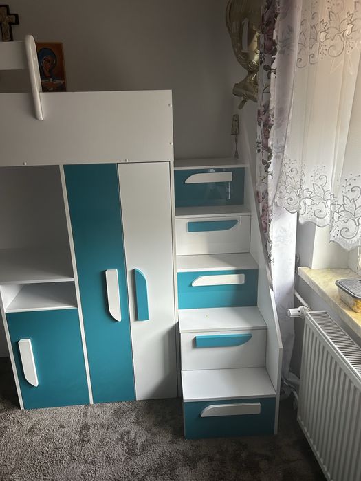 Łóżko piętrowe z biurkiem rezerwacjado 10.11