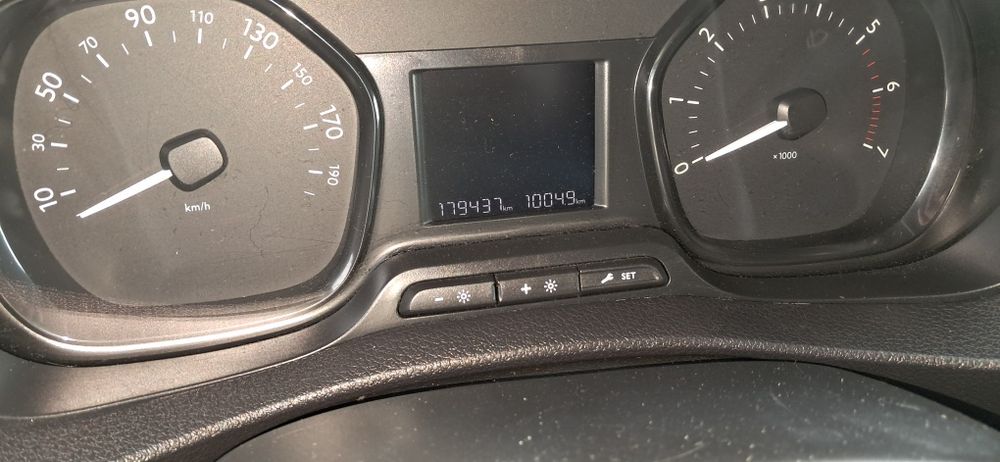 Opel Vivaro Extra Long 2020r. 6,0 spalanie !!! Cena Brutto!!!