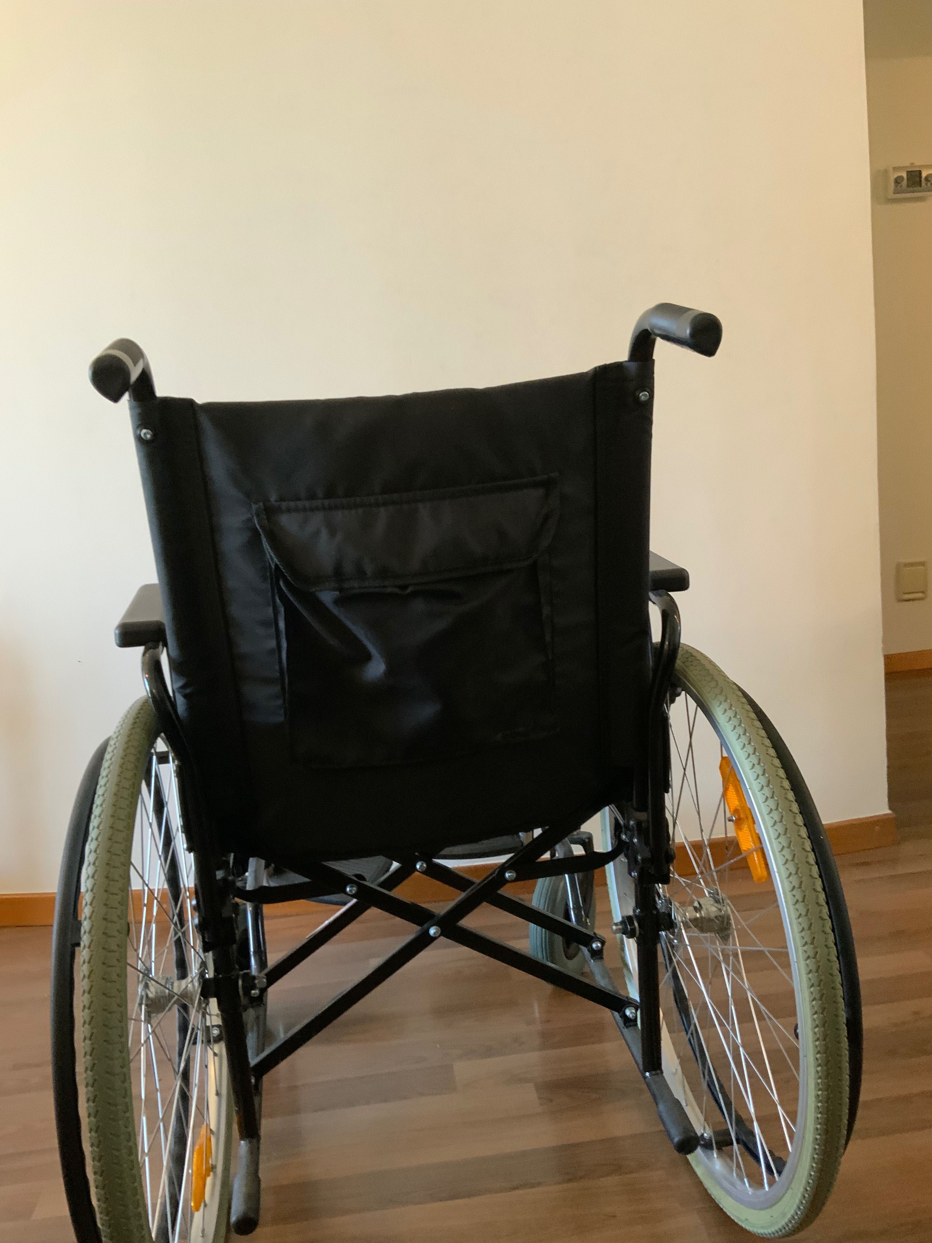 Wózek inwalidzki SOMA Econ220