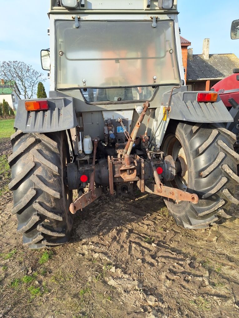 Massey Ferguson 362 z ładowaczem czołowym 4x4