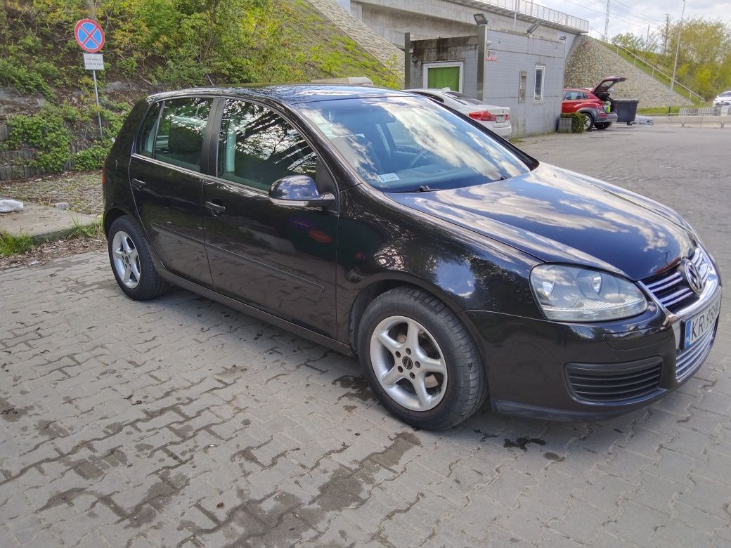 Volkswagen Golf V 1.9 TDI 105KM