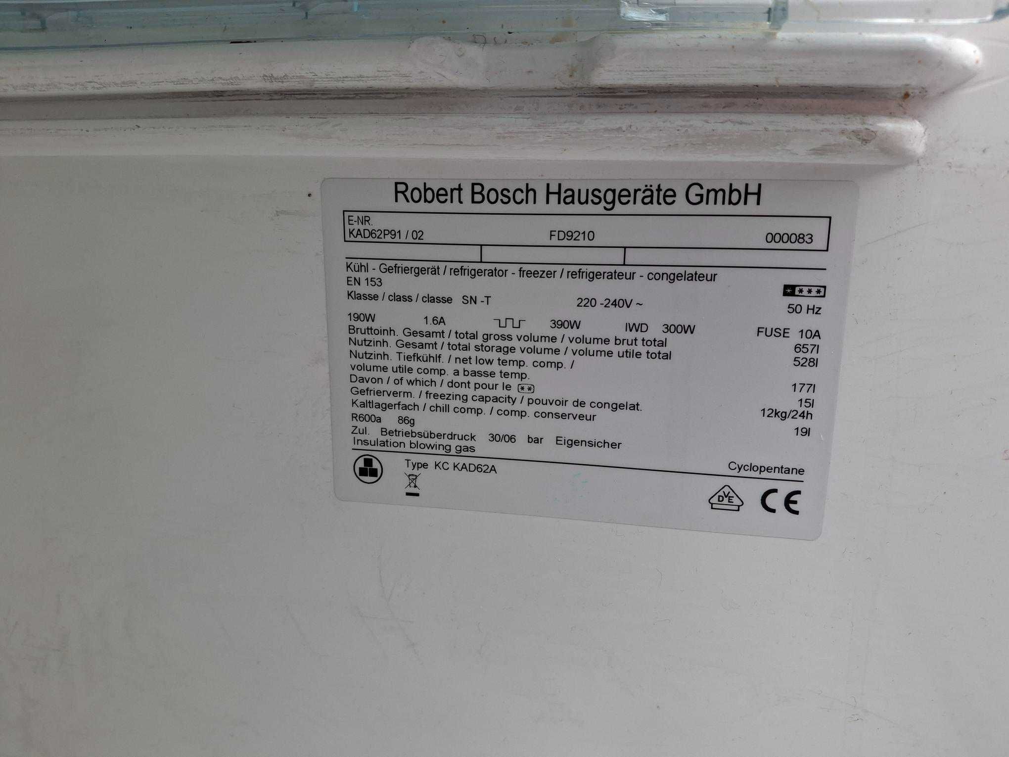Lodówka Bosch KAD 62P91, Uszkodzona Kostkarka oraz dozownik.