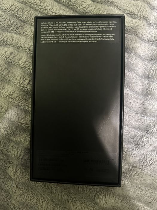 Коробка з айфона 13 про 128