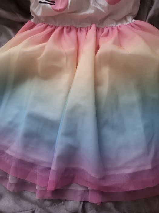 Sukienka rozmiar 134/140