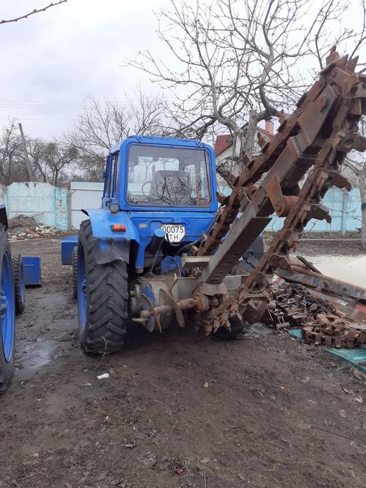 Земляні роботи, послуги траншеєкопача!