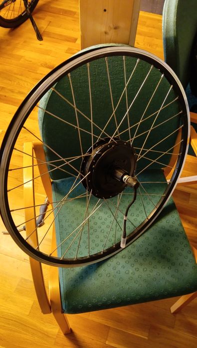 Silnik w piaście Bafang , koło 28"