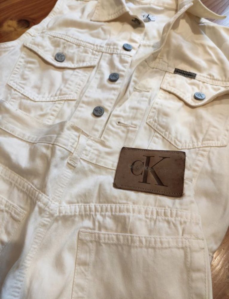 Джинсовий костюм від Calvin Klein