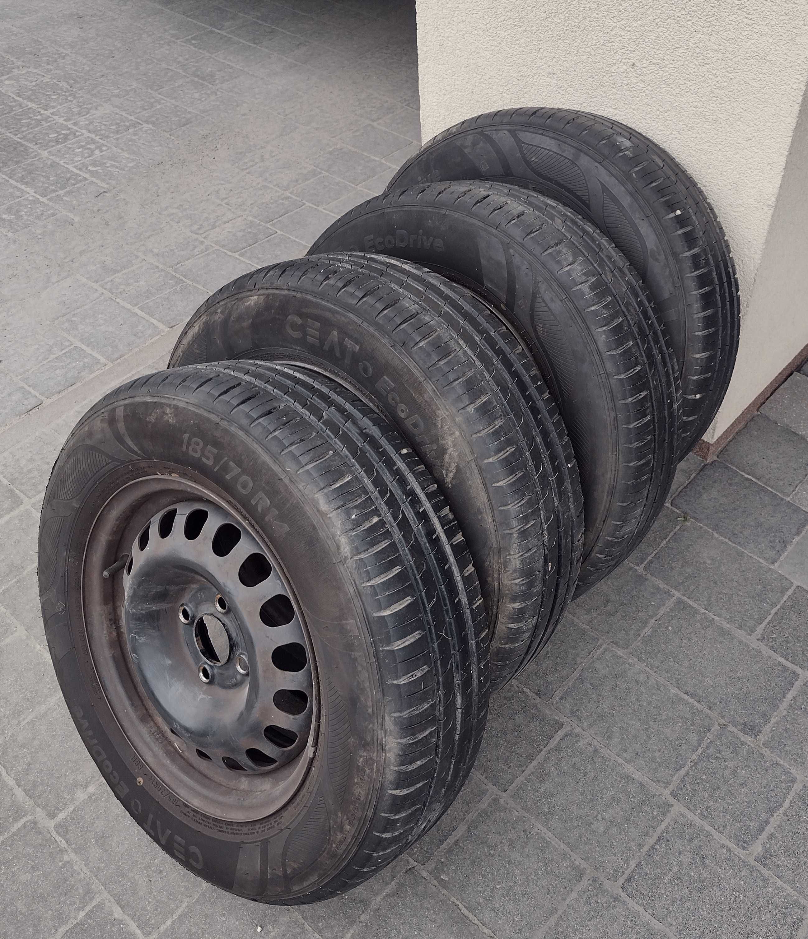 Opony na stalowych felgach do Opla Corsy D 185/70R14