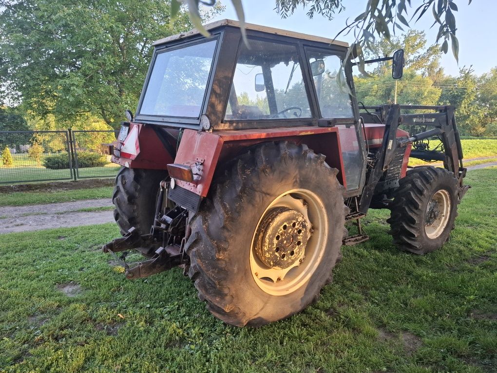 Ursus 1224 z ładowaczem czołowym