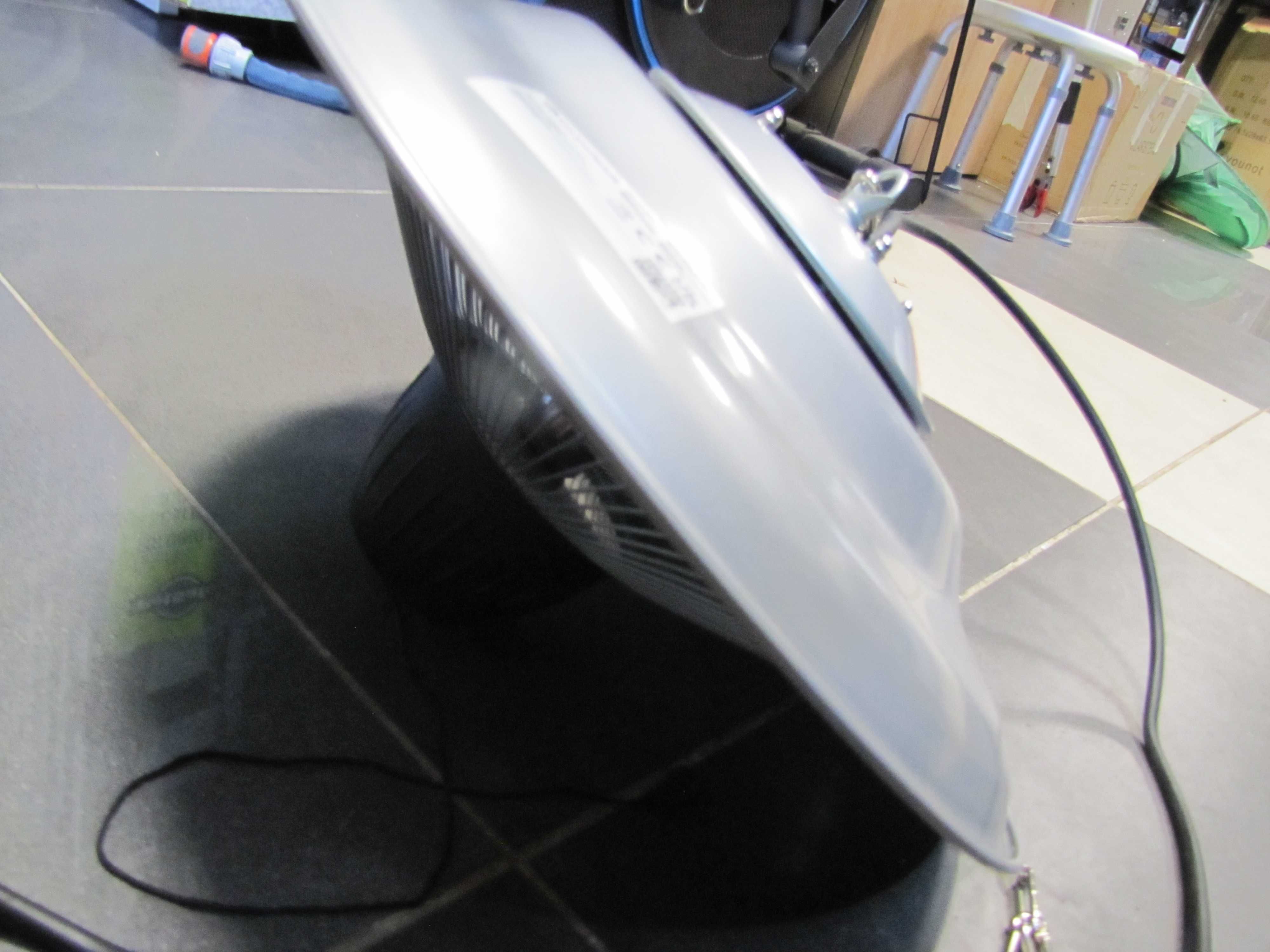 Grzejnik promiennik podczerwieni tarasowy wiszący halogen 750/1500 W