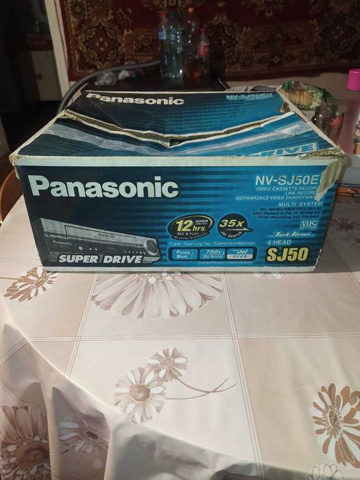 Видеомагнитофон Panasonic NV-SJ50