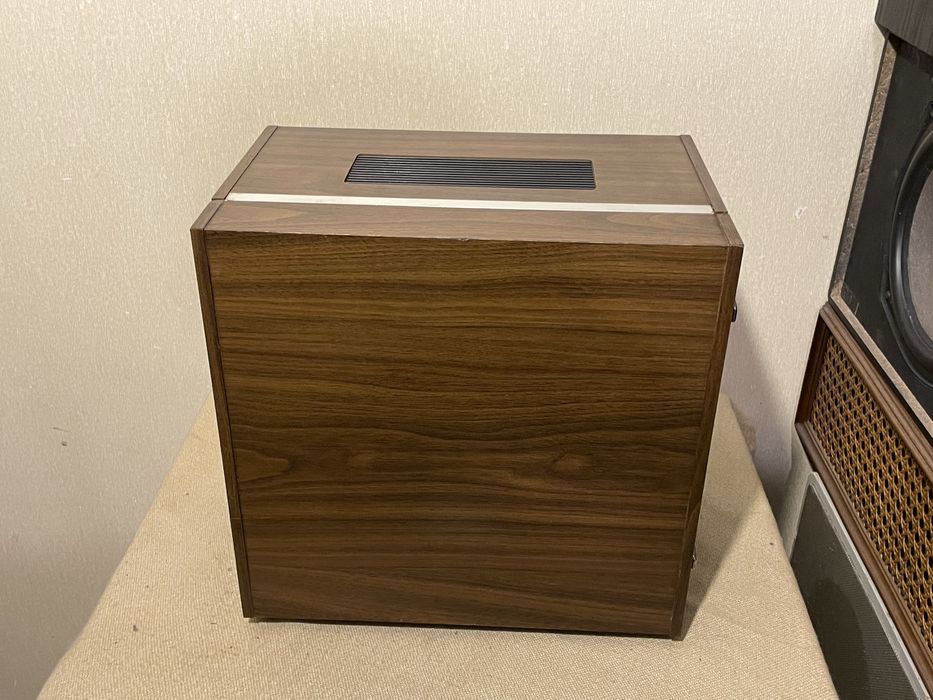 Катушечный магнитофон AKAI X-200D (3 мотора/реверс)