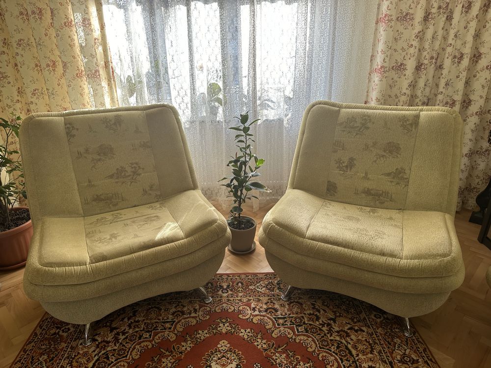Диван з кріслами