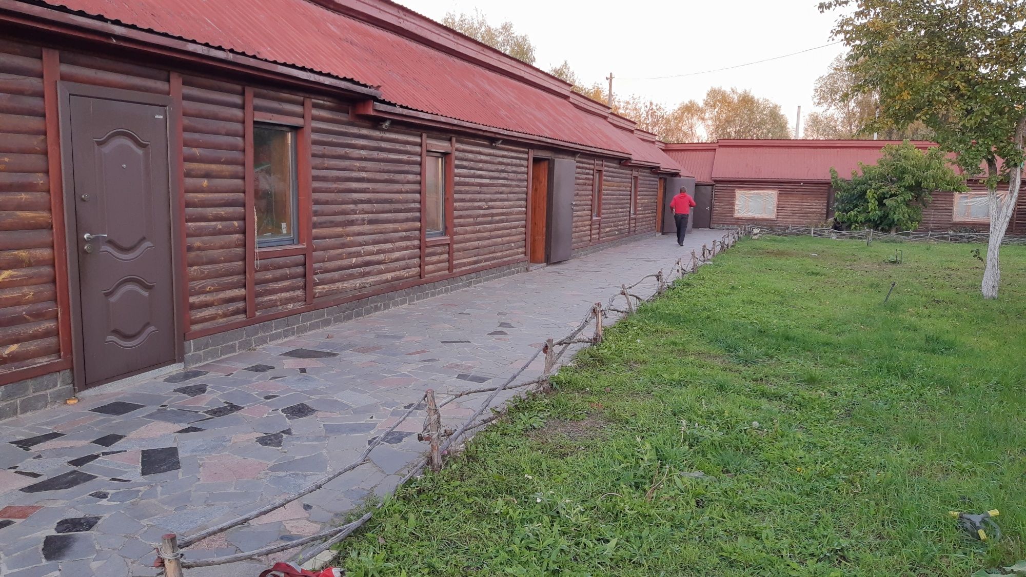 Поместье 2000кв.м.+бомбоубежище-под реб.центр,базуотдыха,хостел,другое