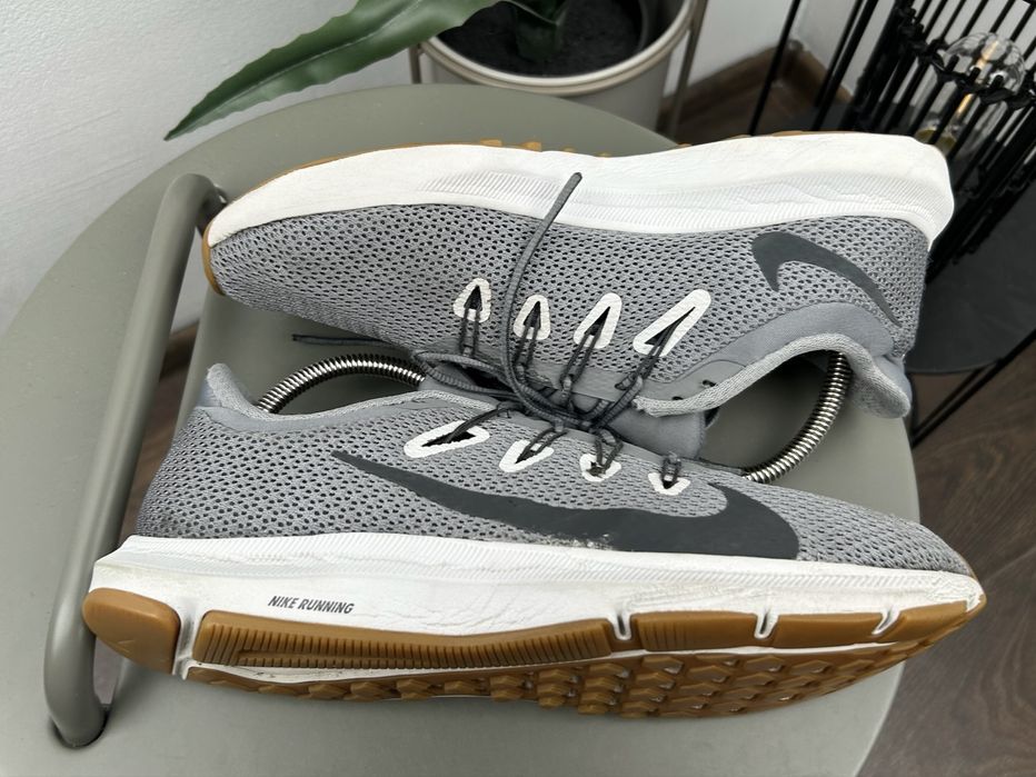 Оригінал! Кросівки Nike Quest 42.5 розмір М06123