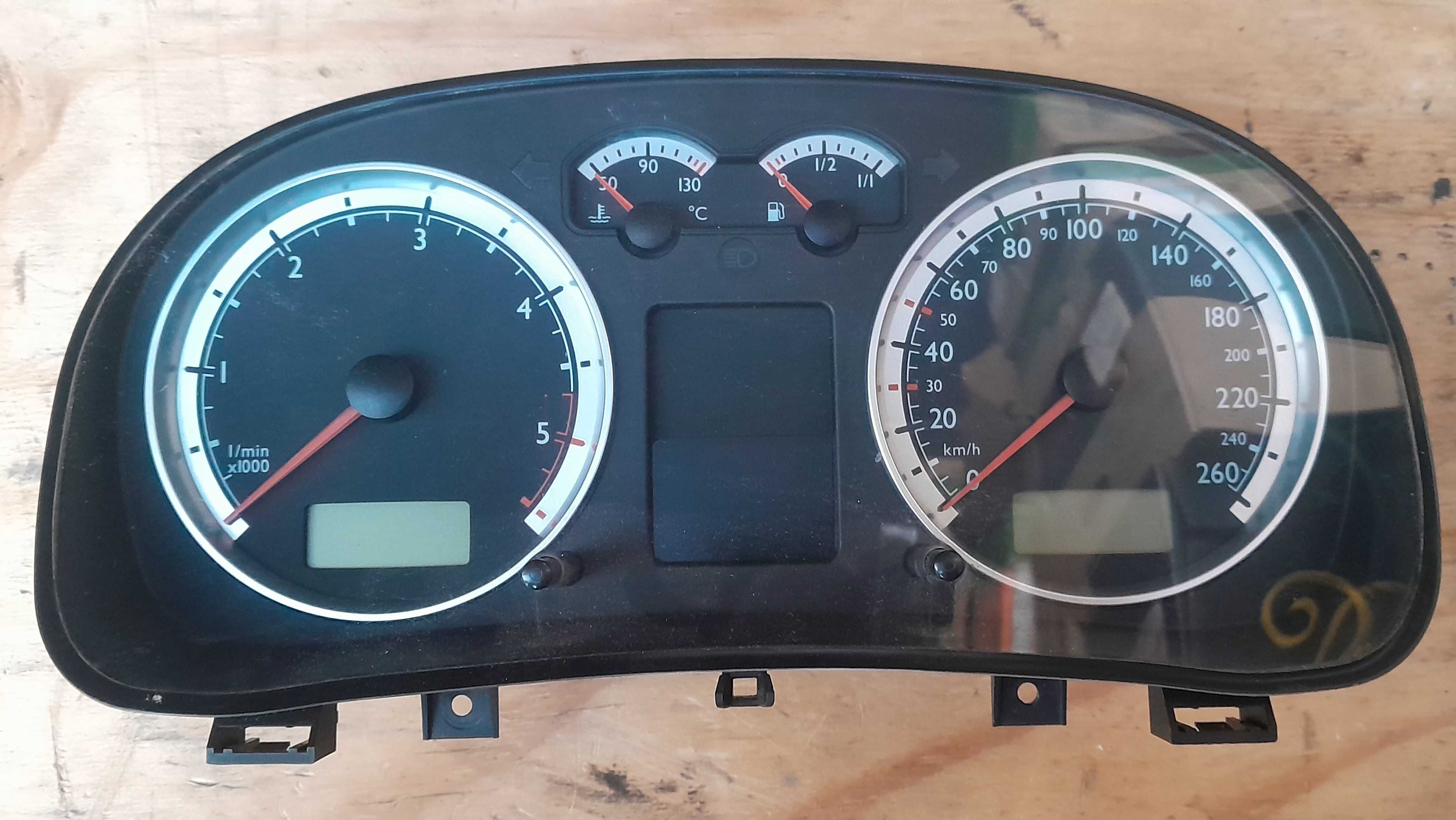 Vw bora golf mk4  1.9 TDI licznik zegary 1J5.920.825C VDO 240 tys km