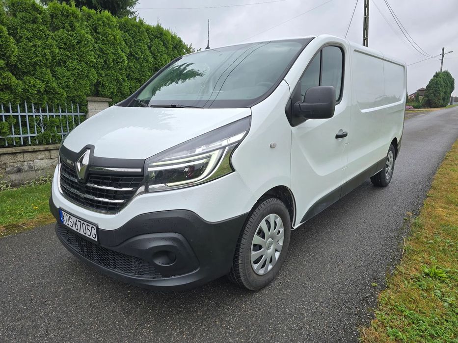 Renault Trafic  długi long mały przebieg L2H1