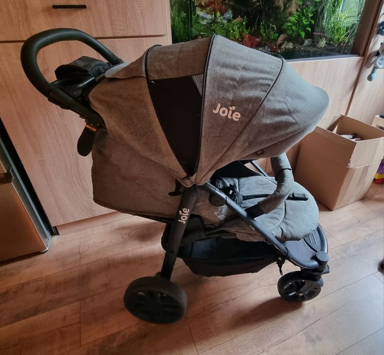 Wózek spacerówka, 0-22 kg, marka JOIE