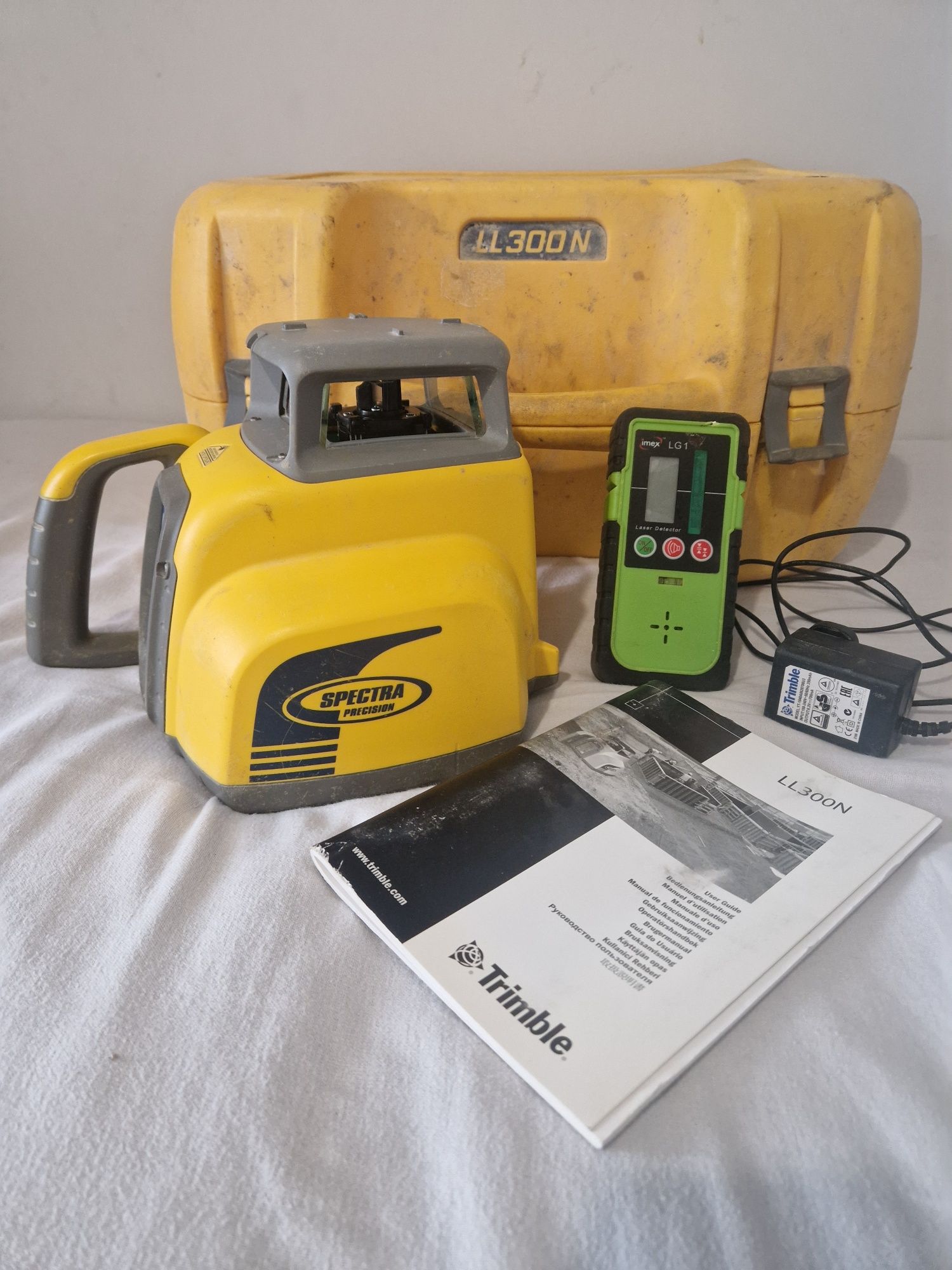 Spectra LL300N Niwelator laserowy