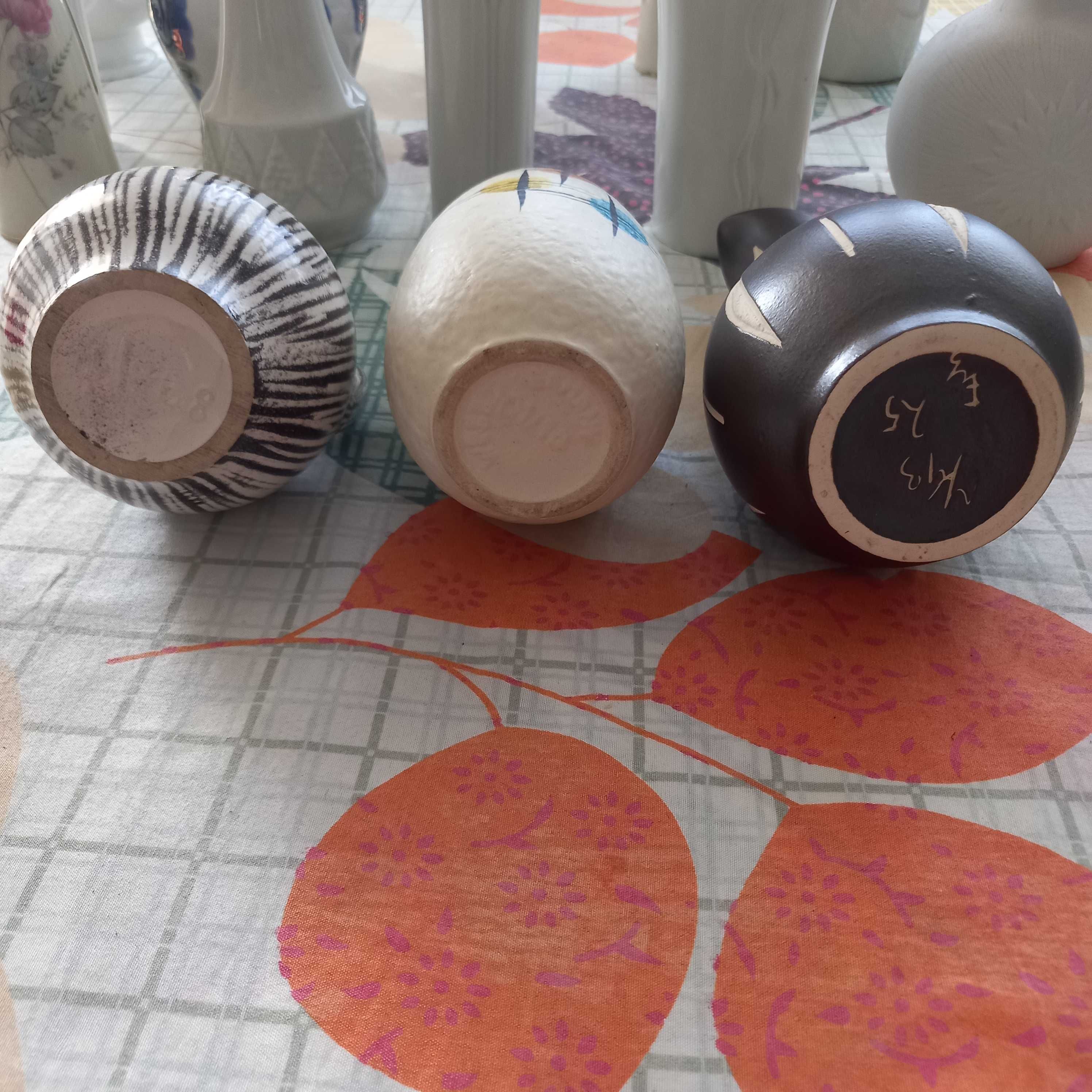 Wazony,wazoniki stare z porcelany. 20zł. sztuka.